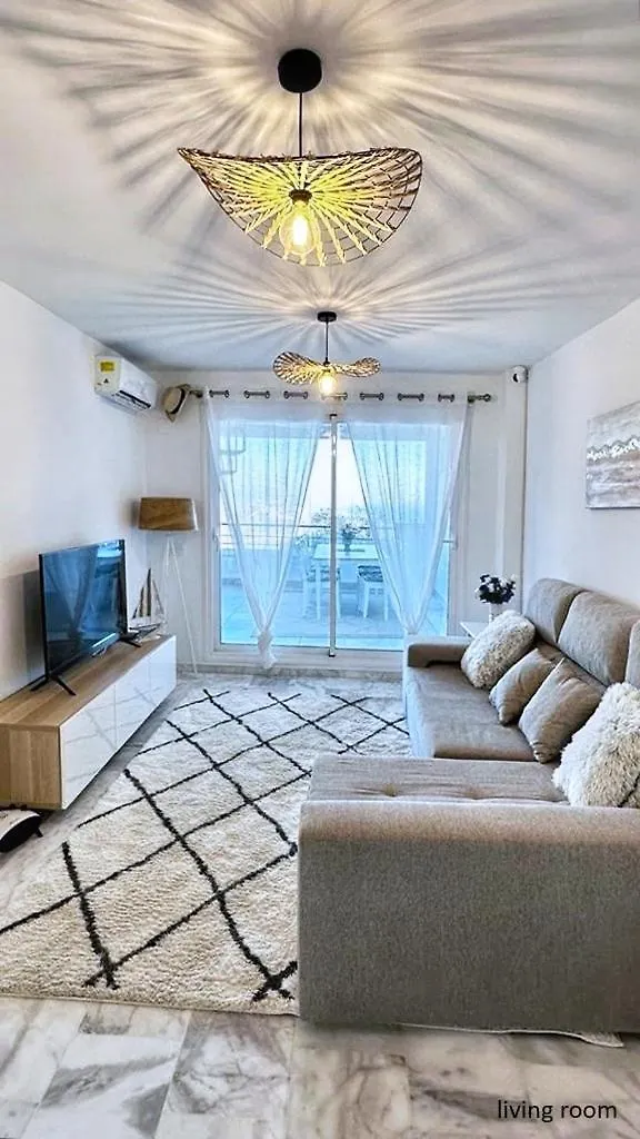 Dona Julia Sea View Apartment Casares 0*,
