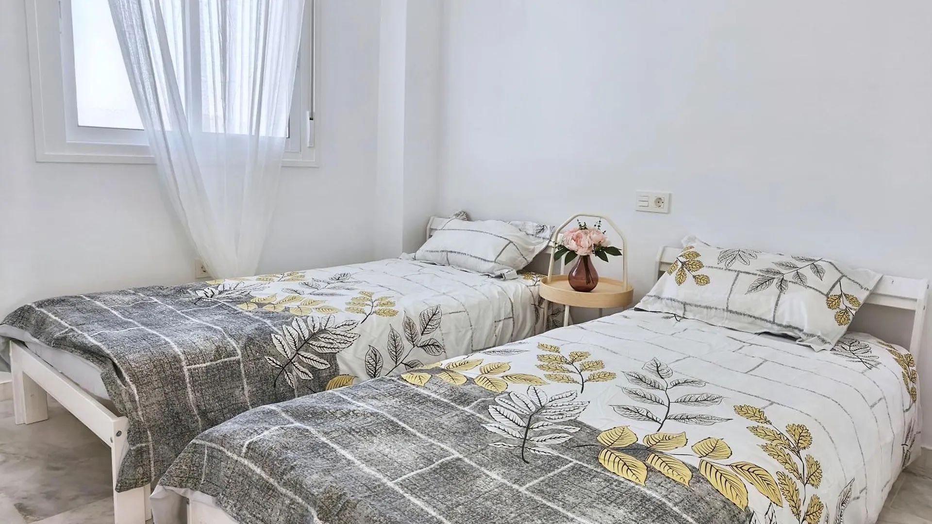 Dona Julia Sea View Apartment Casares 0*,  Spain